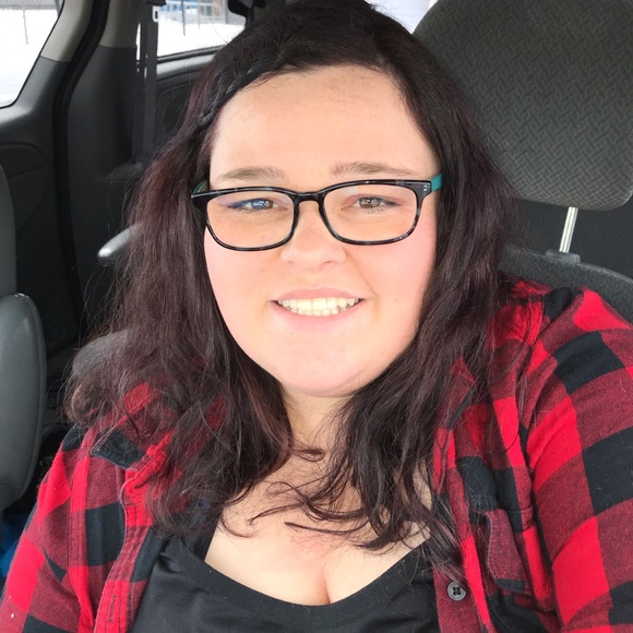 Meet your Posher, Jourdan - Picture 2 of 2